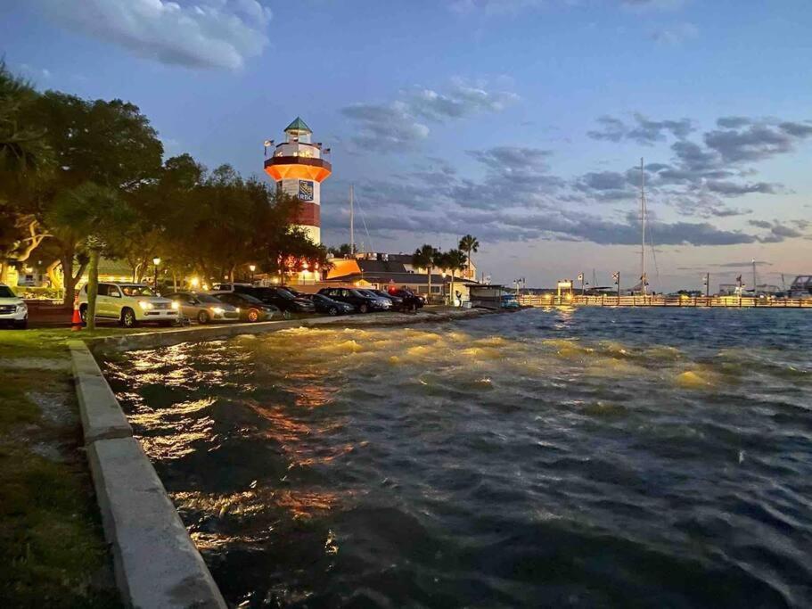 Вілла New Pics! Harbour Town 3Br/3Ba - Pool Access - Book Now Гілтон-Гед-Айленд Екстер'єр фото