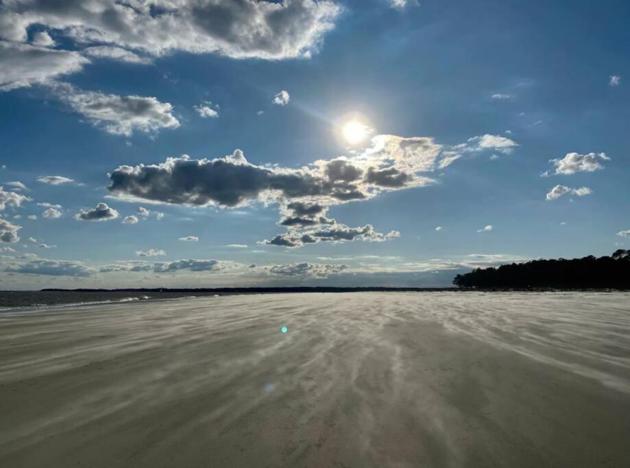 Вілла New Pics! Harbour Town 3Br/3Ba - Pool Access - Book Now Гілтон-Гед-Айленд Екстер'єр фото