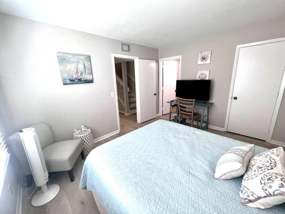 Вілла New Pics! Harbour Town 3Br/3Ba - Pool Access - Book Now Гілтон-Гед-Айленд Екстер'єр фото