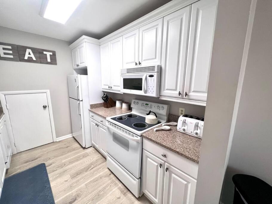 Вілла New Pics! Harbour Town 3Br/3Ba - Pool Access - Book Now Гілтон-Гед-Айленд Екстер'єр фото